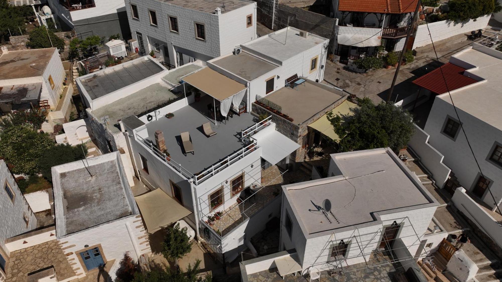 Manos House In Chora Villa Patmos Town Exterior photo