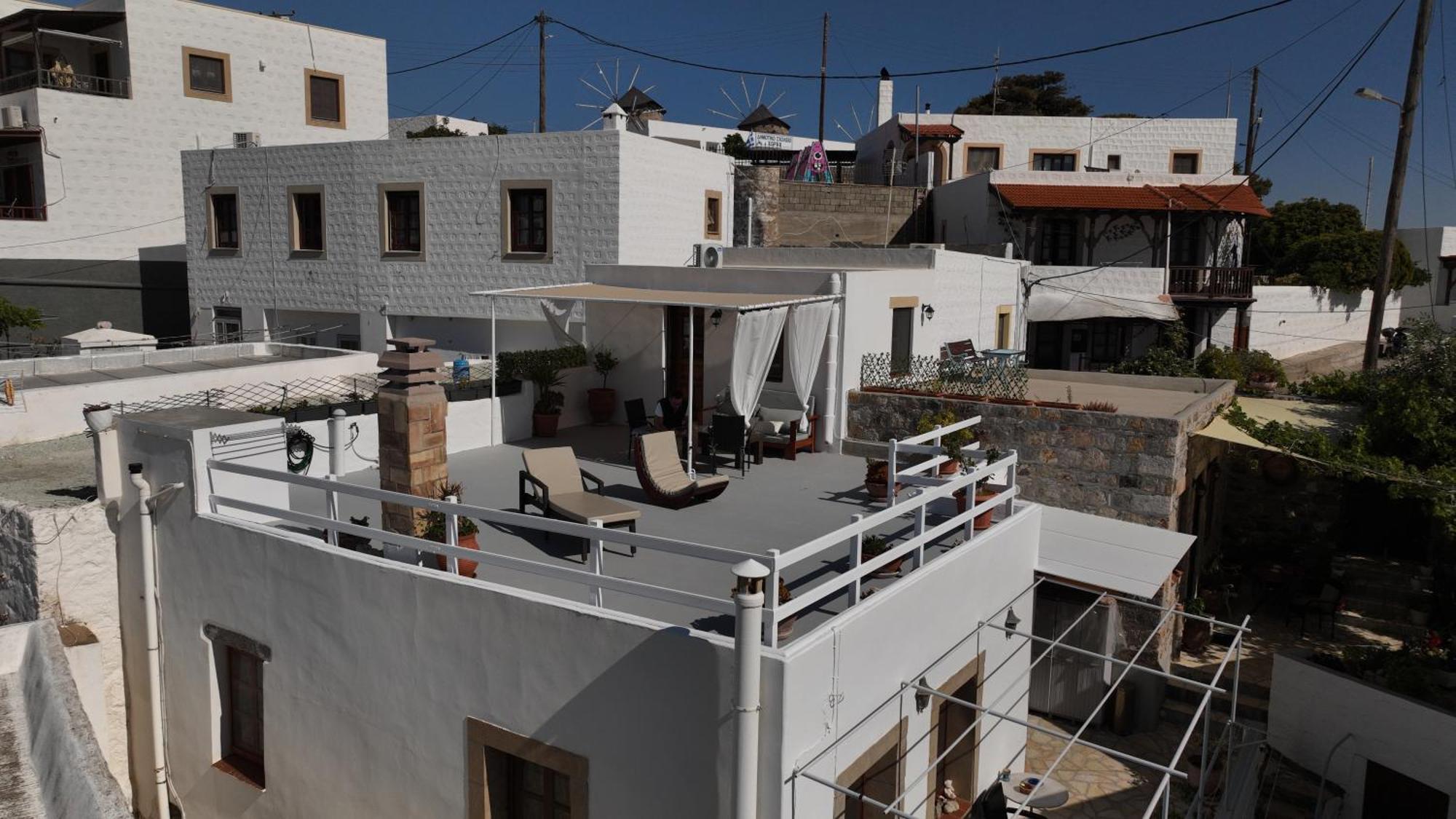 Manos House In Chora Villa Patmos Town Exterior photo